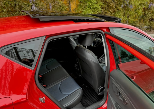 Seat Leon cena 49900 przebieg: 134000, rok produkcji 2015 z Warszawa małe 254